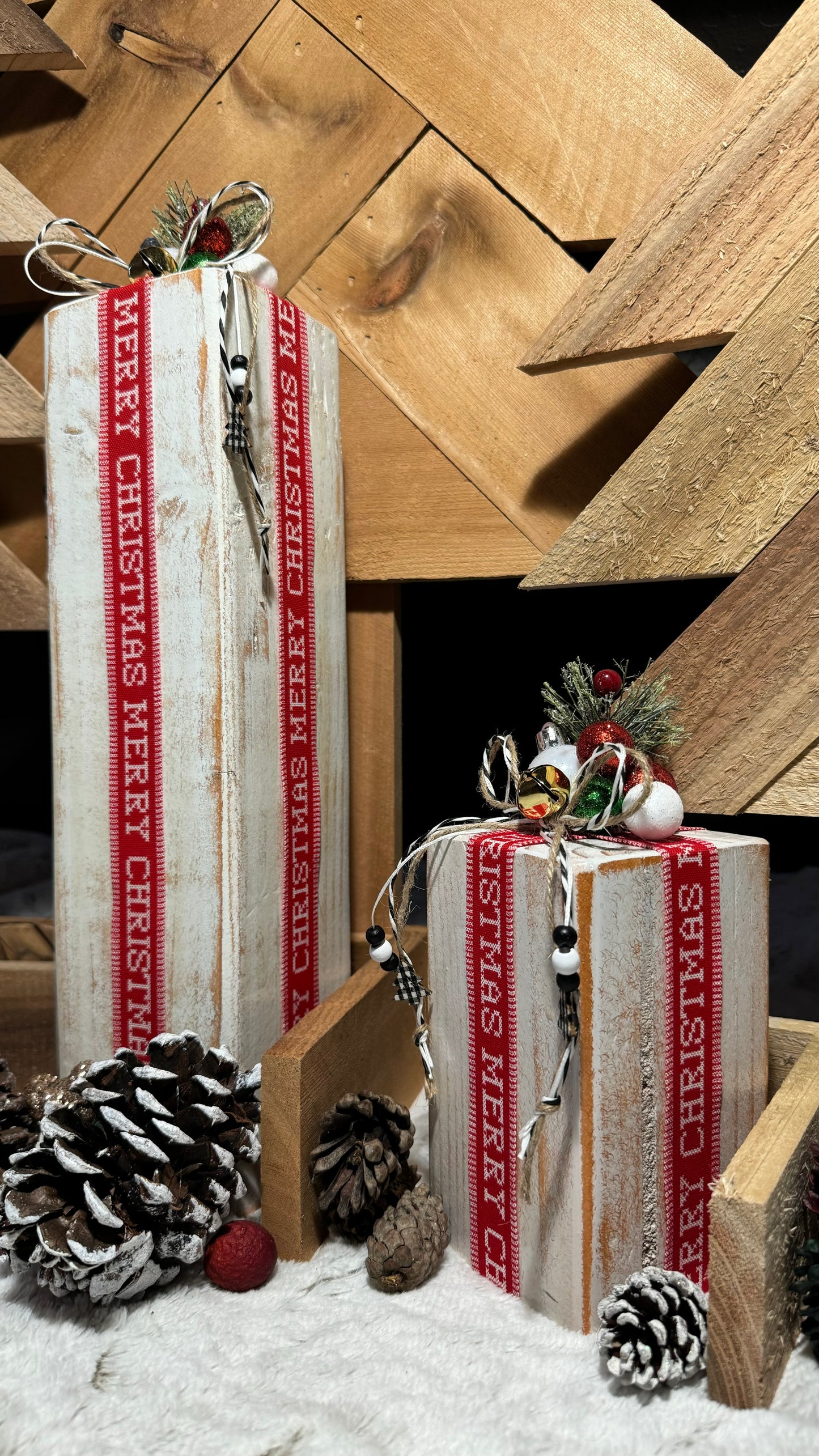 Distressed White Christmas Gift Decor Set