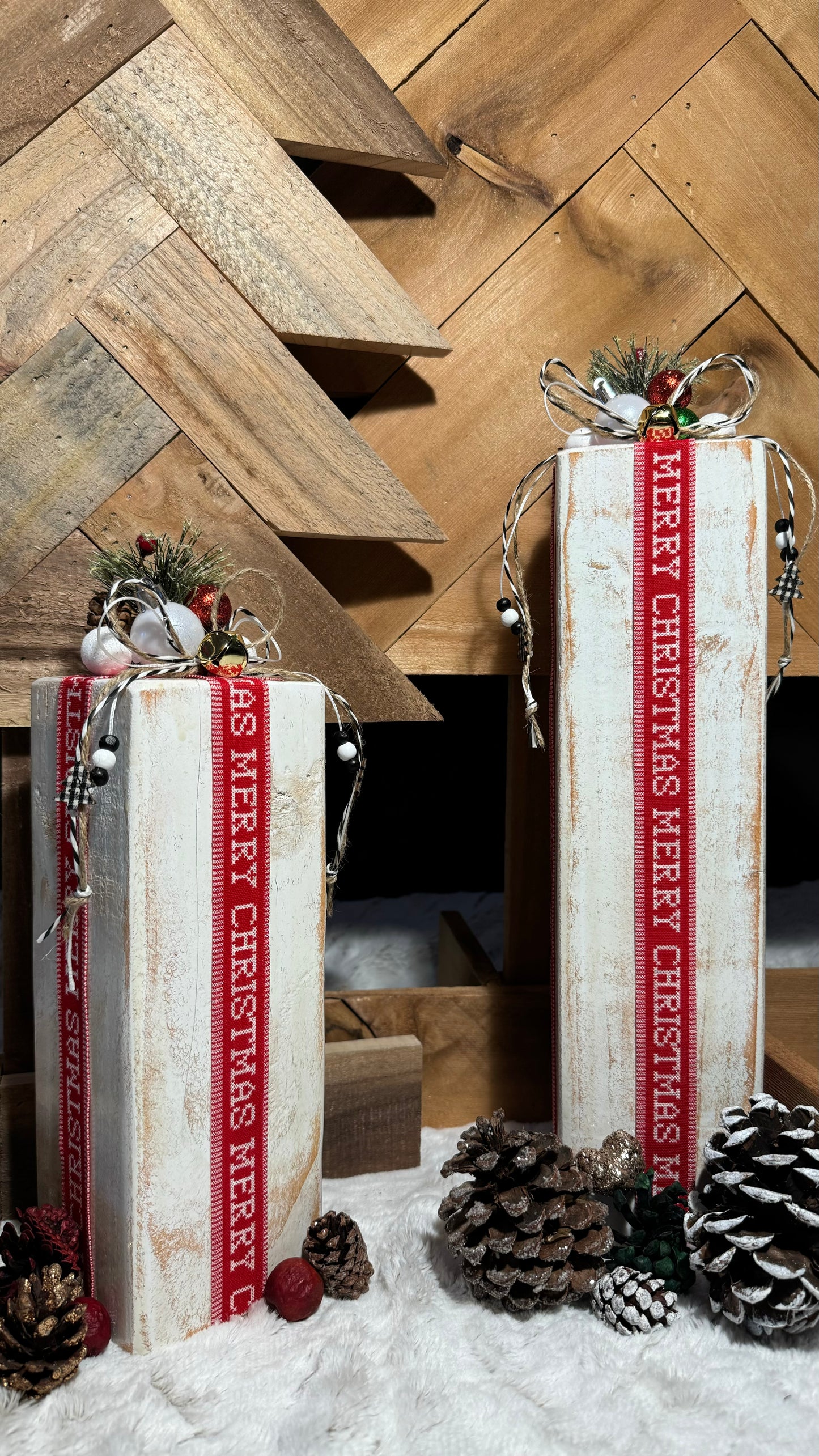 Distressed White Christmas Gift Decor Set
