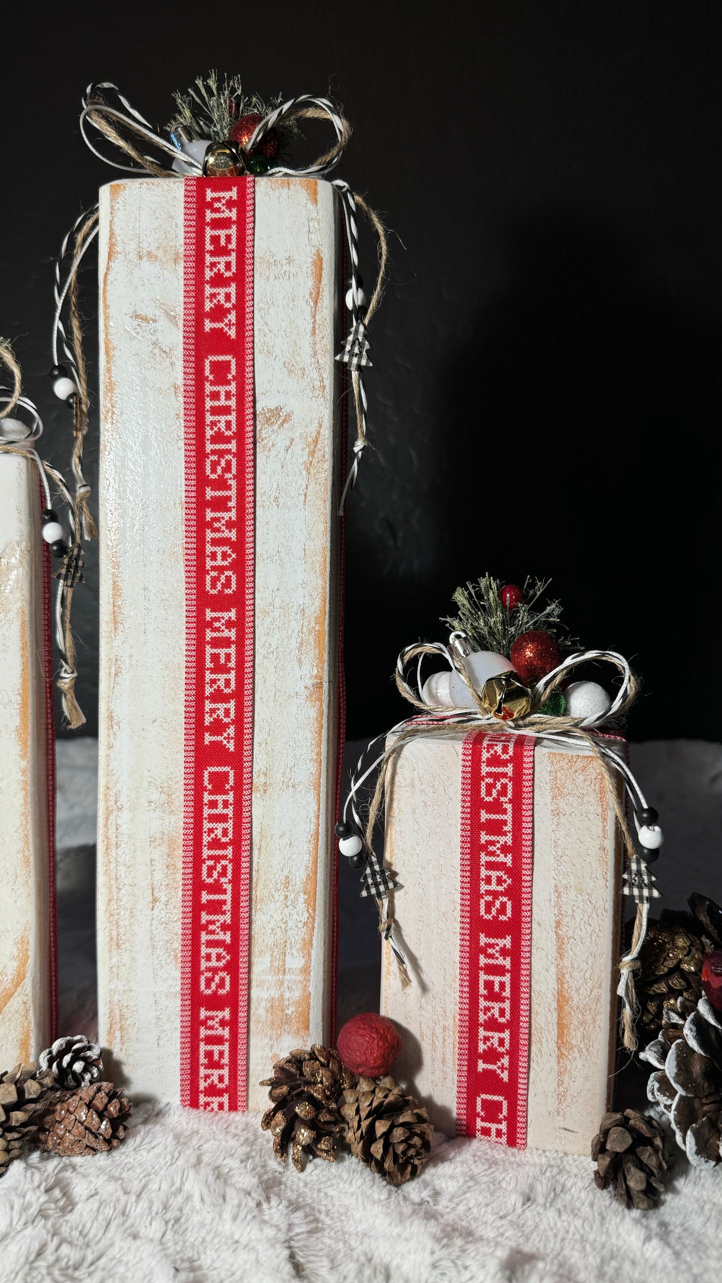 Distressed White Christmas Gift Decor Set